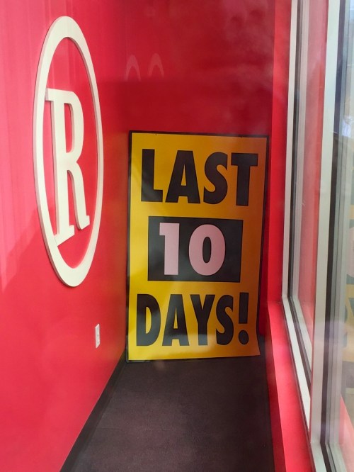 The end is near for this RadioShack store and many others. If you want to pay your respects, you’d better hurry…