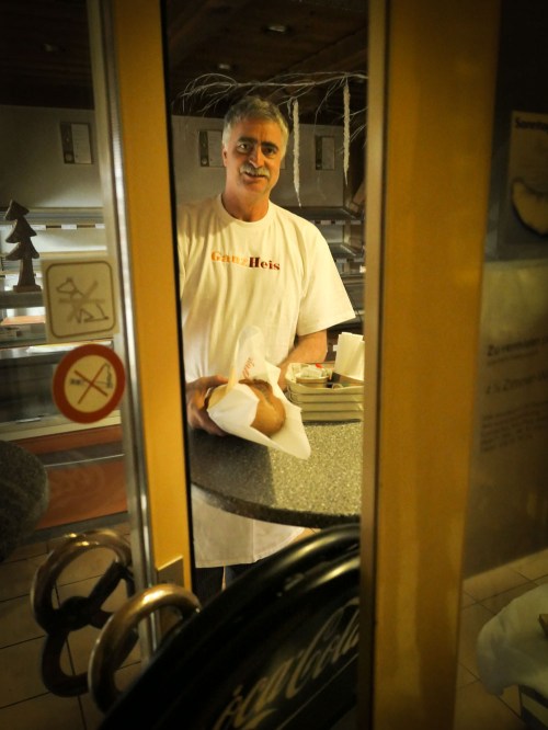 freshly-baked-bread-at-2am