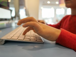 lumix-lx10-hand-and-keyboard-shot